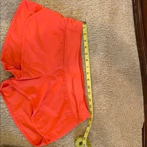 Lululemon Find Your Pace short lined